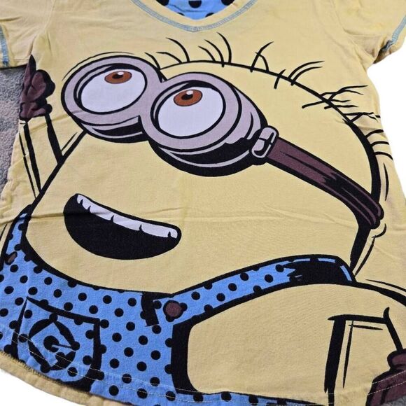 Despicable Me Minion Woman shirt S Jrs - Picture 2 of 4